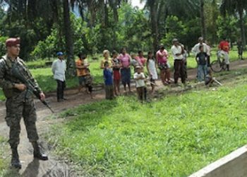 Gobierno y MUCA firman convenio para legalizar 4 mil hectáreas en el Aguan