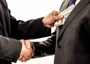 El Dato de la Semana: «La probabilidad dice que sí paga la corrupción»