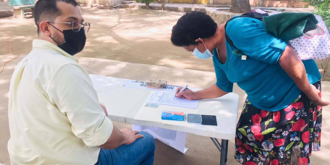 Cansados de políticos tradicionales candidatos independientes buscan renovar la política hondureña