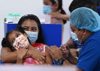 Honduras estaría comprando a Pfizer tres millones de vacunas pediátricas