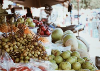 5 de 10 hondureños no pueden costear la canasta básica