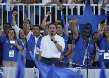 Guías de familia: Los 15 mil activistas de JOH para lograr su “Vida Mejor”